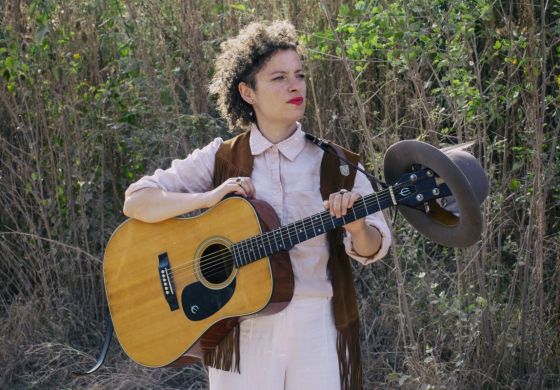 Sol Bassa presenta Madera Rosa, su esperado quinto álbum de estudio